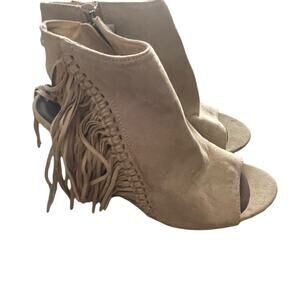 Cato Women's Size 9 Nude‎ Leather Fringe Western 4.5 Heeled Boots